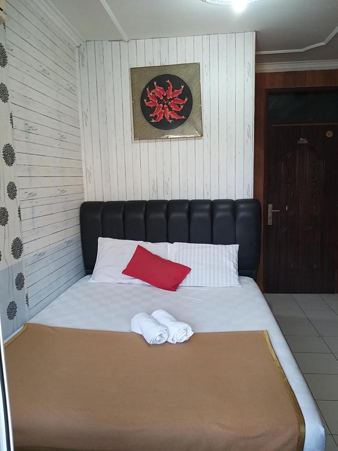 Venice Guest House Redpartner Jakarta Extérieur photo