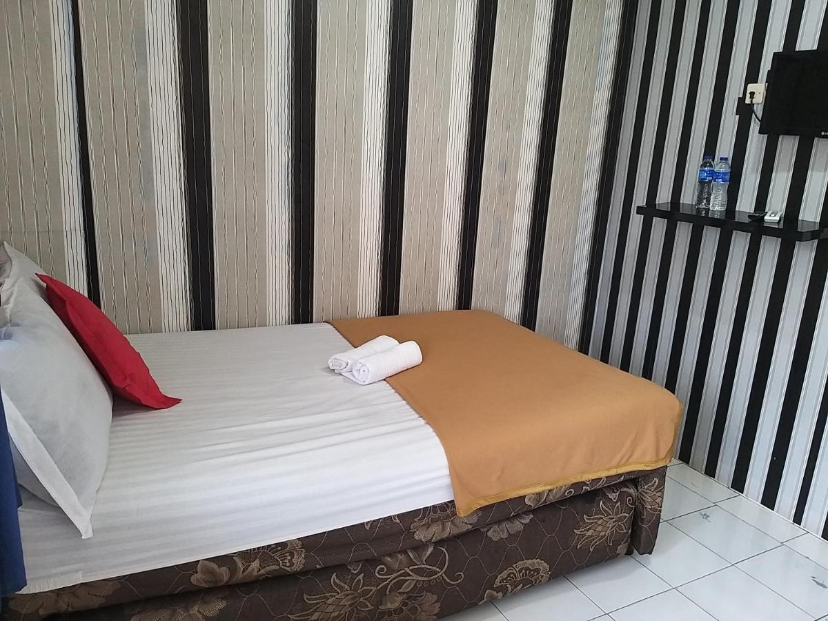 Venice Guest House Redpartner Jakarta Extérieur photo