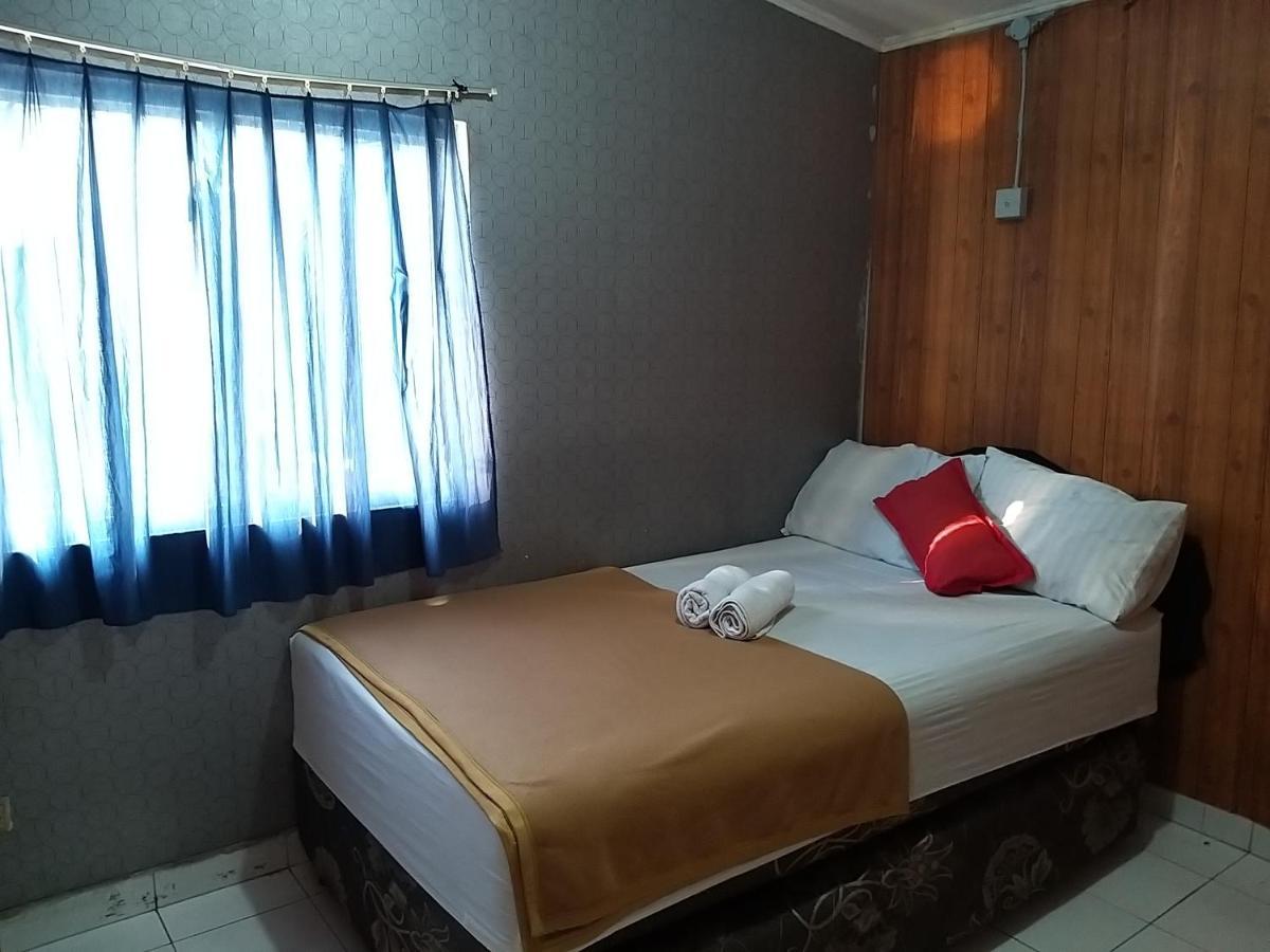 Venice Guest House Redpartner Jakarta Extérieur photo